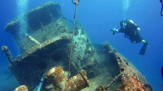 Подводные города и затонувшие корабли: маршруты для опытных дайверов